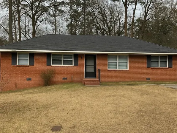 2410 Tredway Dr, Macon, GA 31211