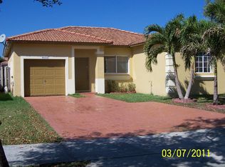 16255 SW 92nd Ter, Miami, FL 33196