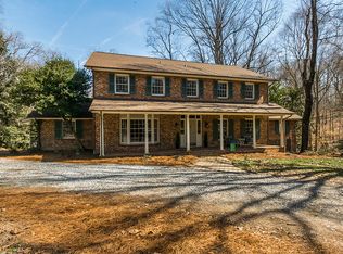 1405 Westchester Dr, High Point, NC 27262