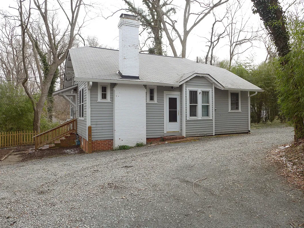 4 bed, 1.5 bath, 1068 sqft, $3,550 — Photo 1