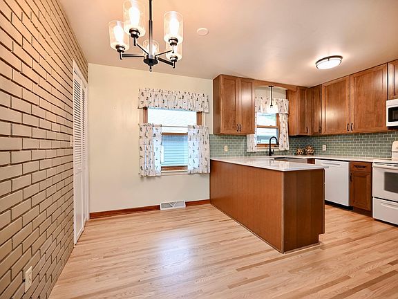 5th image of 1309 Wincrest Dr