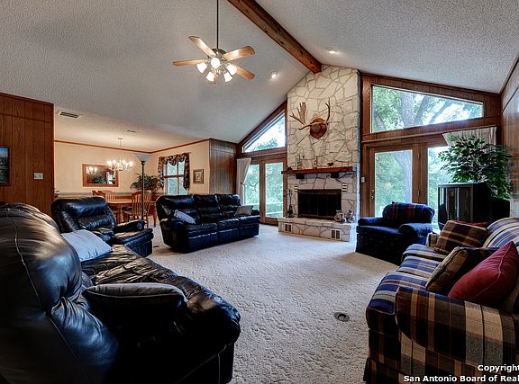 3rd image of 2750 Laurel Cliff Dr