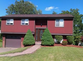 1131 Preston Dr, North Versailles, PA 15137