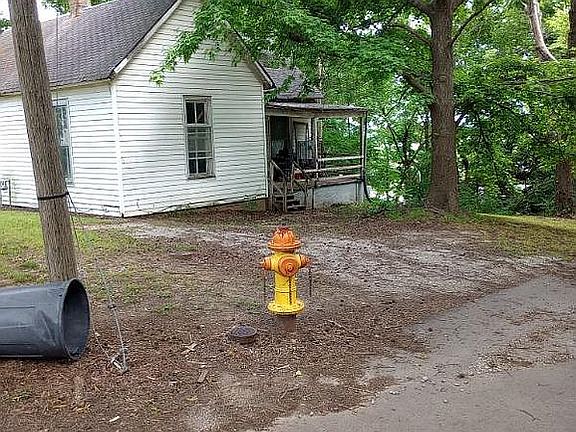 5th image of 209 S Hale St