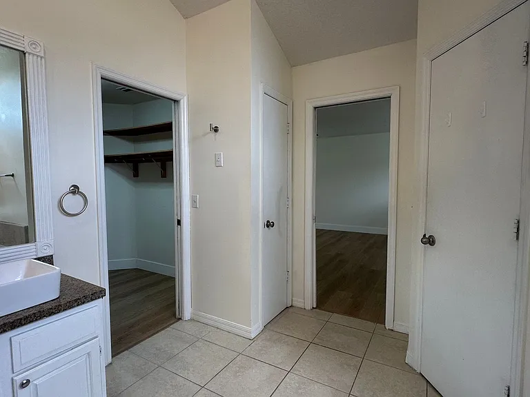 935 Shriver Cir — Photo 22