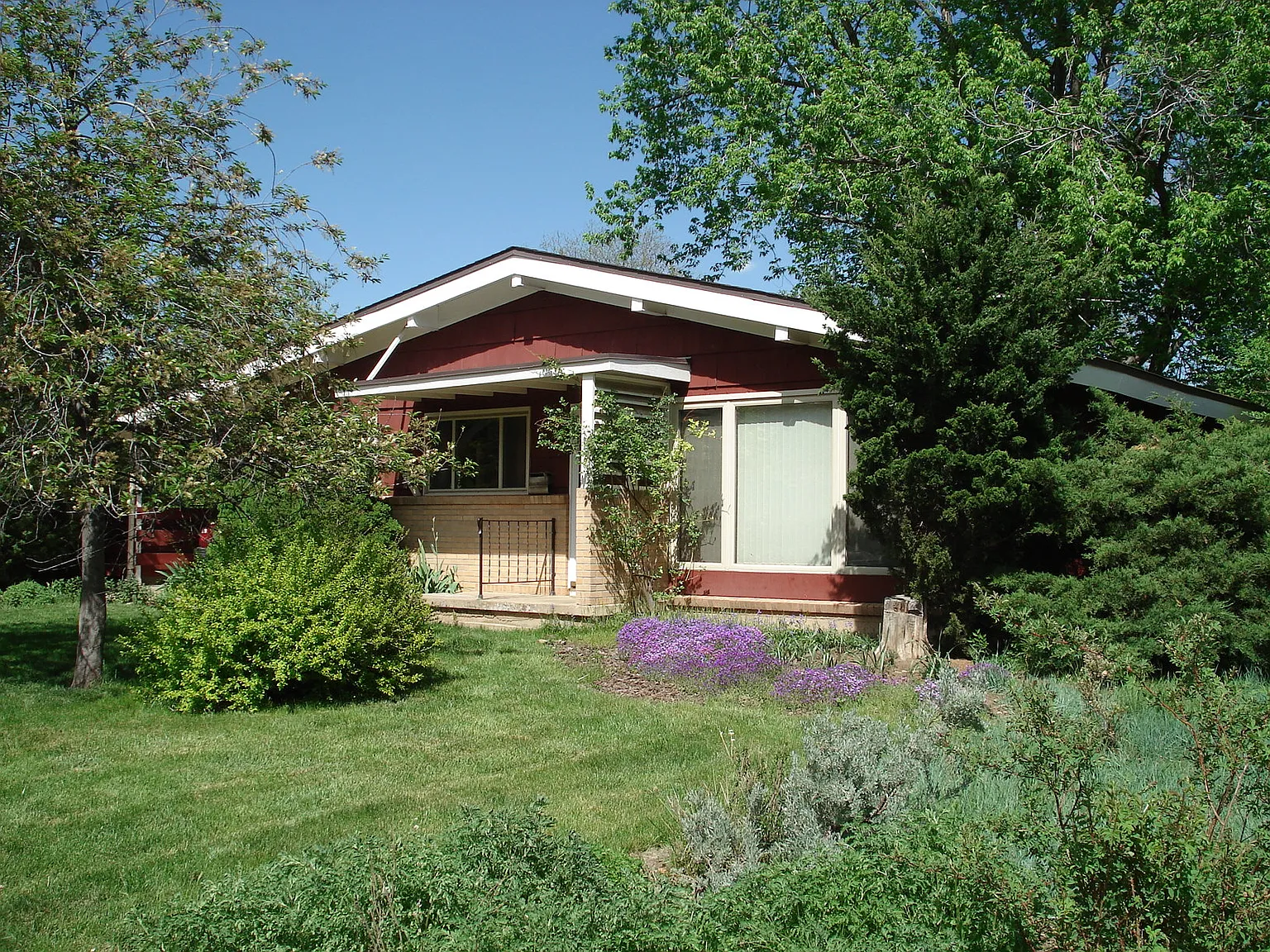 3 bed, 1.5 bath, 1100 sqft, $3,500 — Photo 2