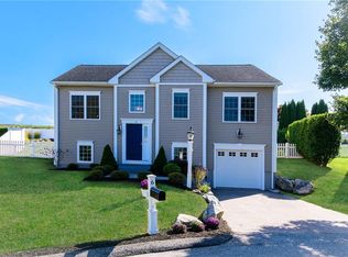 6 Tidewinds Ln, Westerly, RI 02891