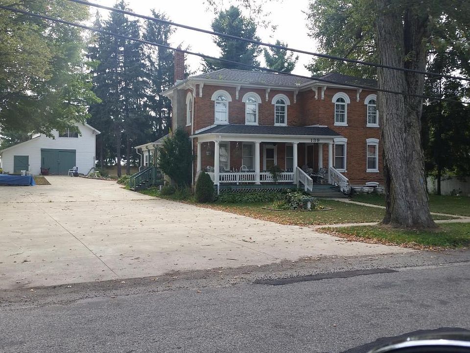 1st image of 139 E Main St