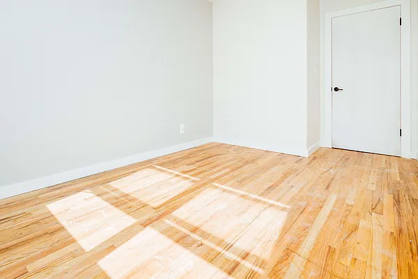 Rented by Nooklyn NYC LLC | media 12