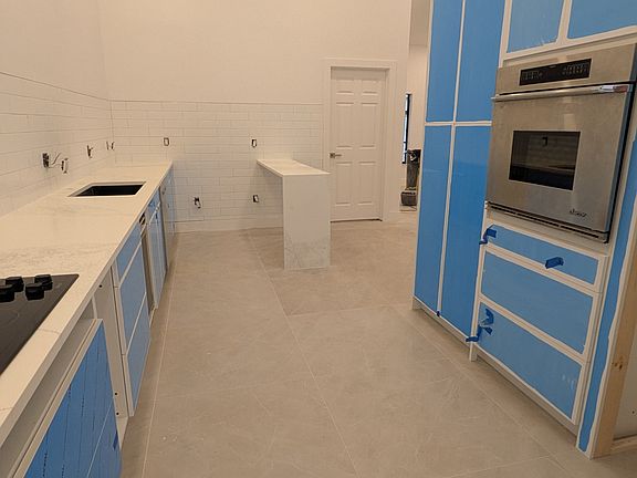 CHEFS KITCHEN
