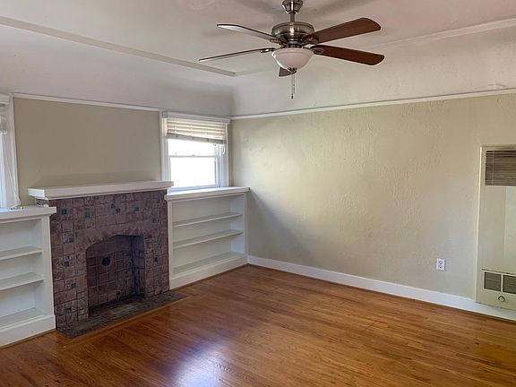 3rd image of 2934 Juniper St #2934