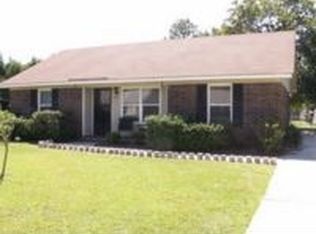 37 Clearwater Dr, Goose Creek, SC 29445