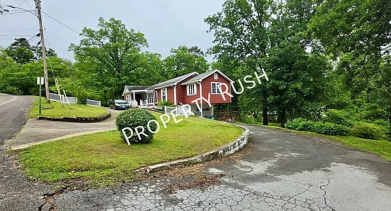 3229 Westonia Dr — Photo 5
