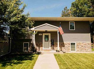 2720 6th Ave, Kearney, NE 68845