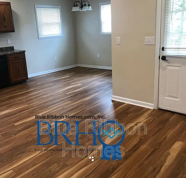 605 Victory St — Photo 10