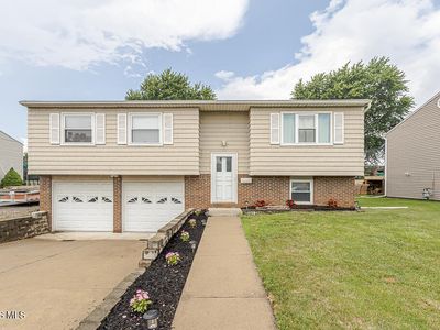 200 Farnstead Dr, Northwood, OH, 43619