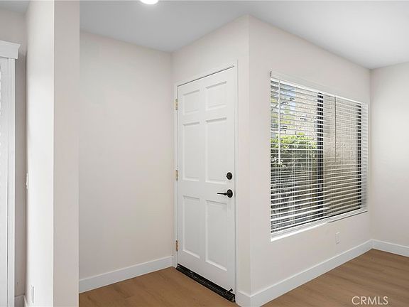 3rd image of 8601 Sunland Blvd Unit 5