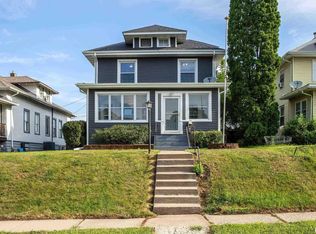 304 E Garfield St, Davenport, IA 52803