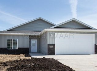 7804 Wild Rose Way, Horace, ND 58047