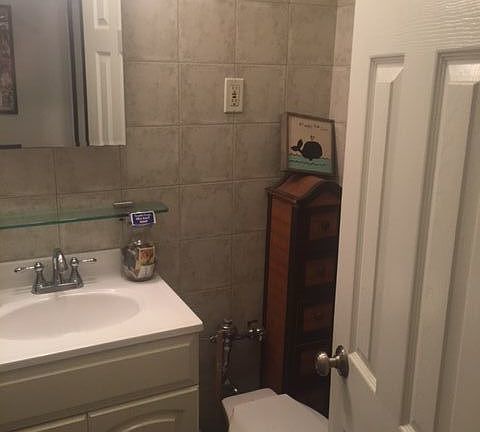 3rd image of 411 W 52nd St APT 1B