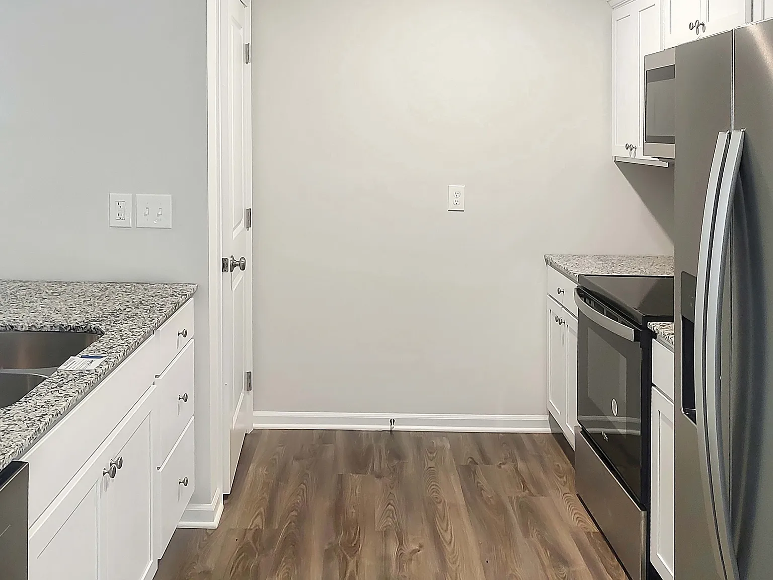 3 bed, 2.0 bath, 1209 sqft, $1,775 — Photo 2