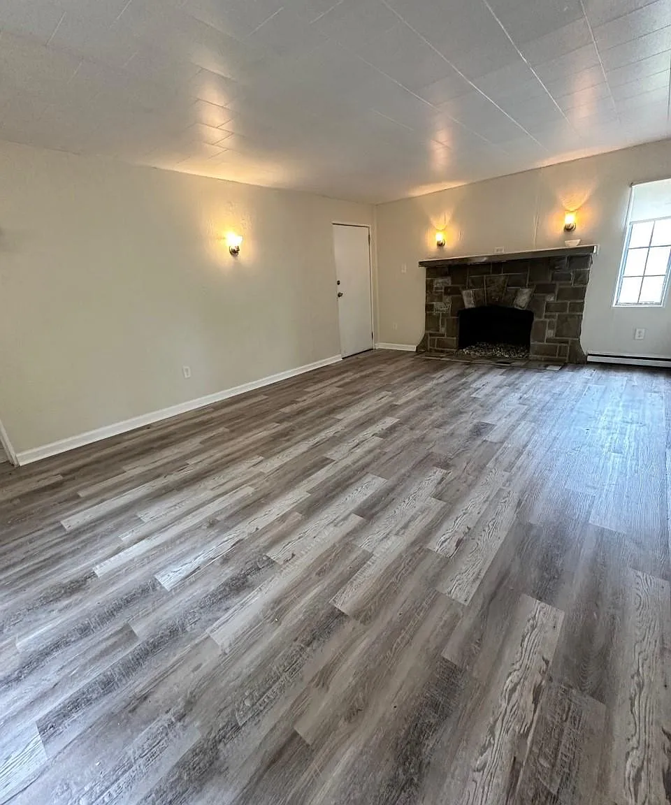 2 bed, 1000 sqft, $1,000 — Photo 3