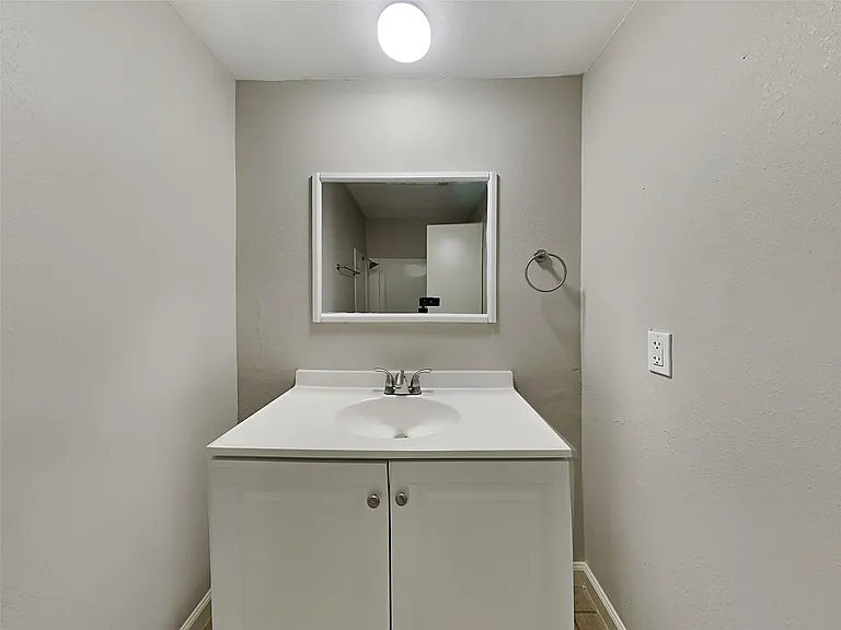 16007 Brookford Dr — Photo 14
