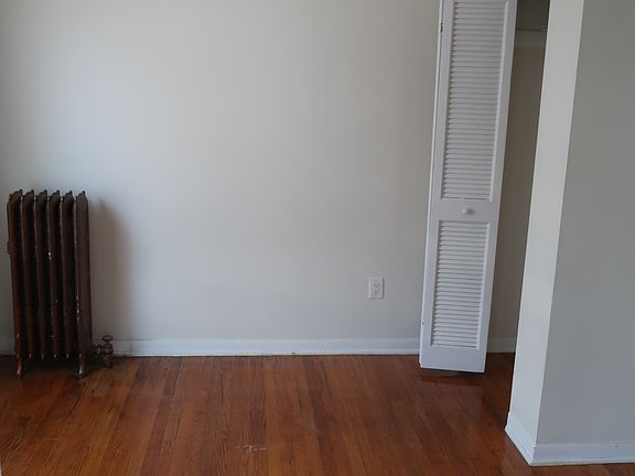 5th image of 735 W Buena Ave #308