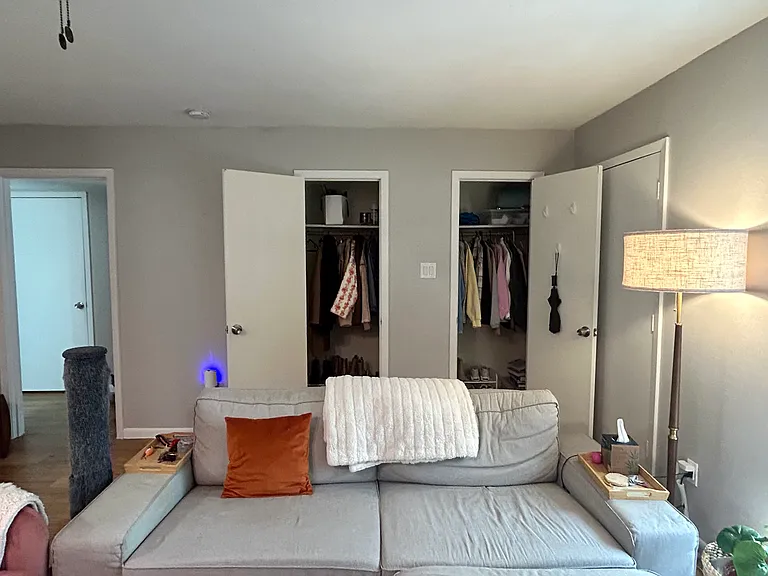 2207 Leon St #209 — Photo 3