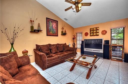 4th image of 1560 Long Pond Dr
