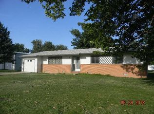 415 N Sheaffer Ave, Macksville, KS 67557