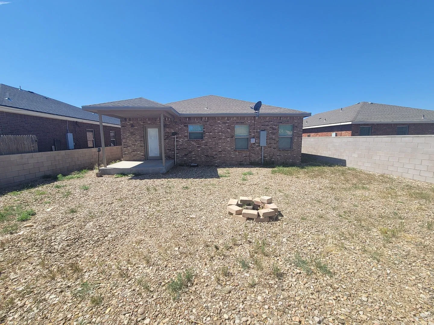 1824 Dillonwood — Photo 4