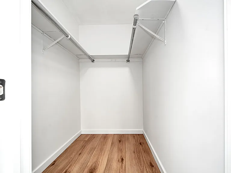 Walk in closet