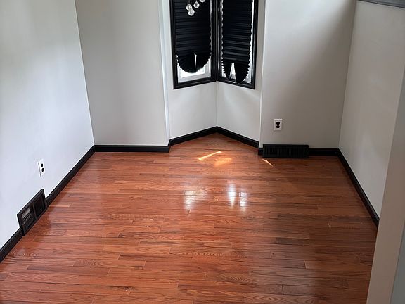 2nd image of 235 Pine St