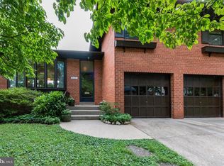 8621 Rayburn Rd, Bethesda, MD 20817