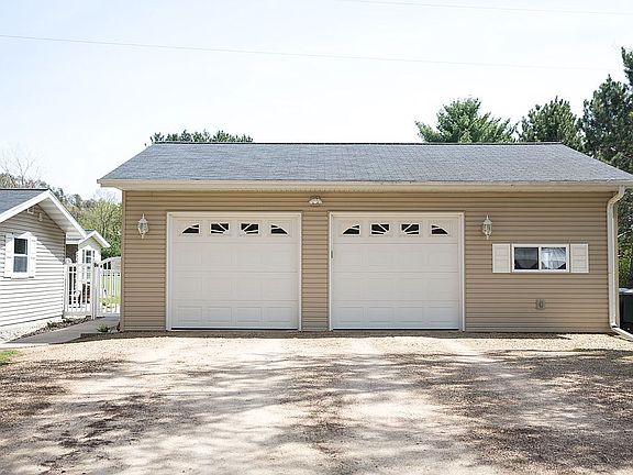 28x34 heated-finished garage