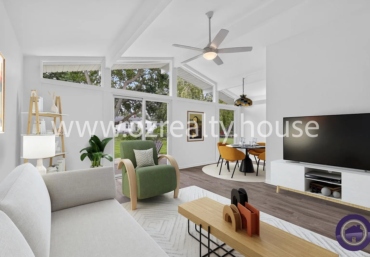 3 bed, 1.0 bath, 968 sqft, $1,595 — Photo 2