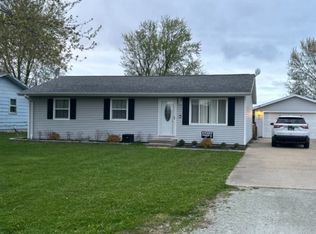 30592 Woodside Dr, Rock Falls, IL 61071