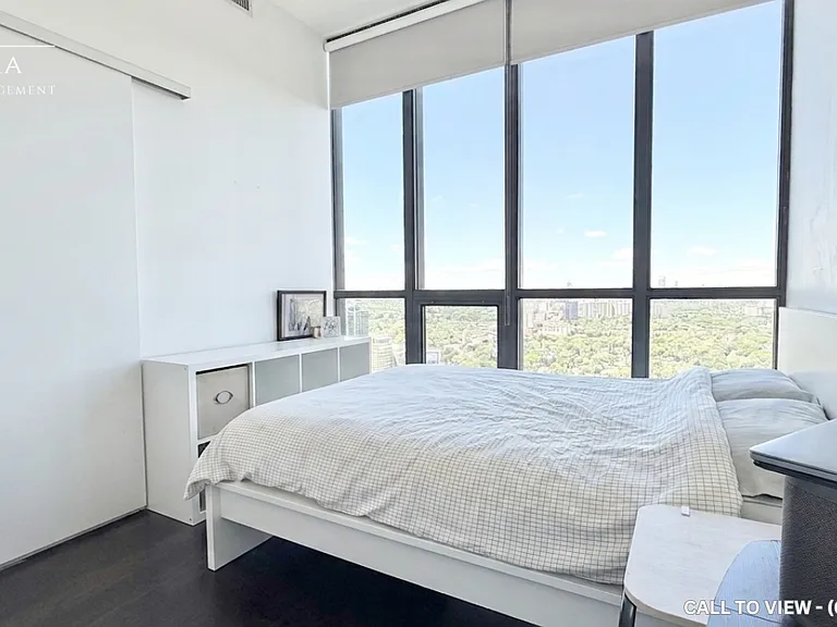 101 Charles St E #4706 — Photo 10