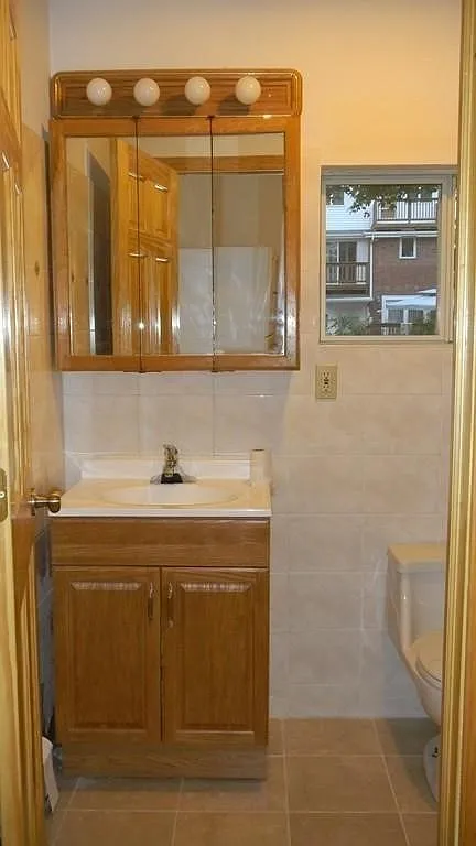 2 bed, 1.0 bath, 1200 sqft, $2,600 — Photo 4