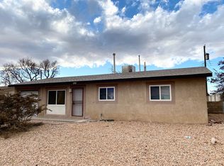 1013 Maxine St NE, Albuquerque, NM 87112