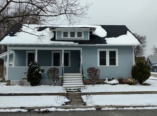 407 Beech St, Valparaiso, IN 46383