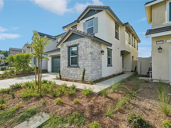 3rd image of 29257 Crescent Way