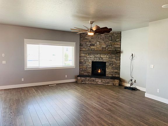 4th image of 4408 N Elisha Ave
