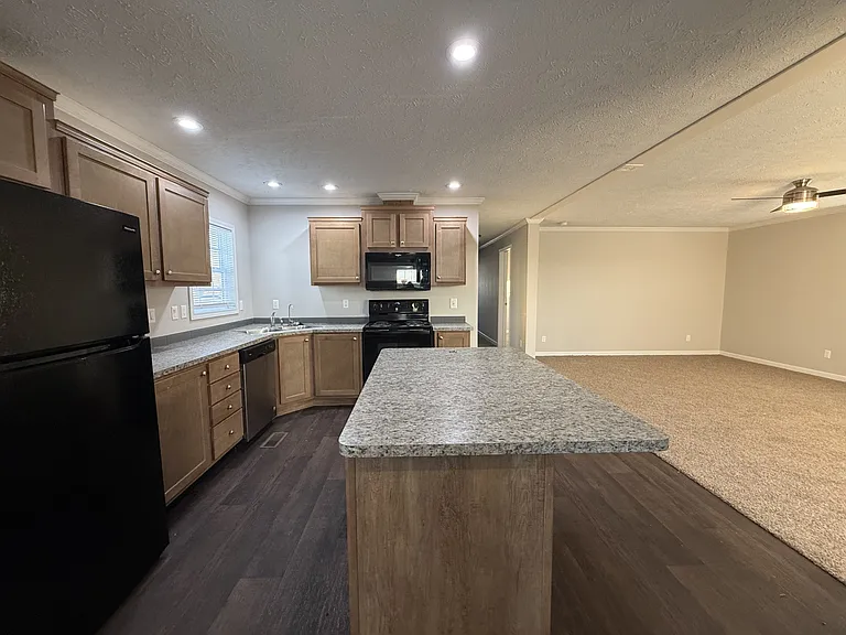Carrington Pointe — Photo 39
