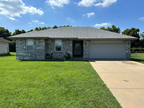 867 S Natalie Avenue, Springfield, MO 65802
