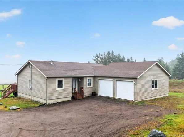 422 Indian Mountain Rd, Moncton, NB E1G 3C2