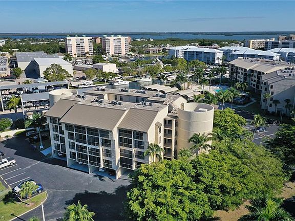 2nd image of 7307 Estero Blvd #3205