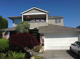 7523 Lakemont Dr NE, Seattle, WA 98115
