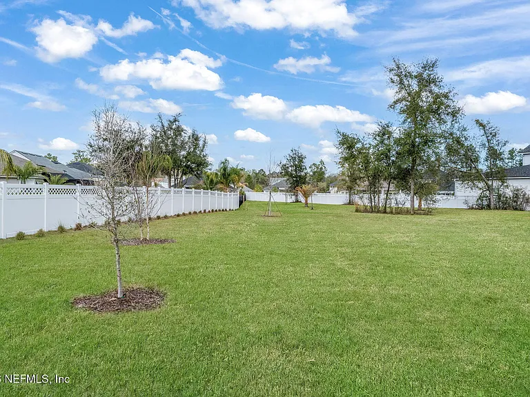 281 Pine Grove Point — Photo 31